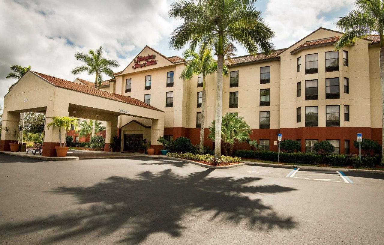 Hampton Inn & Suites Fort Myers Beach/Sanibel Gateway Exterior foto